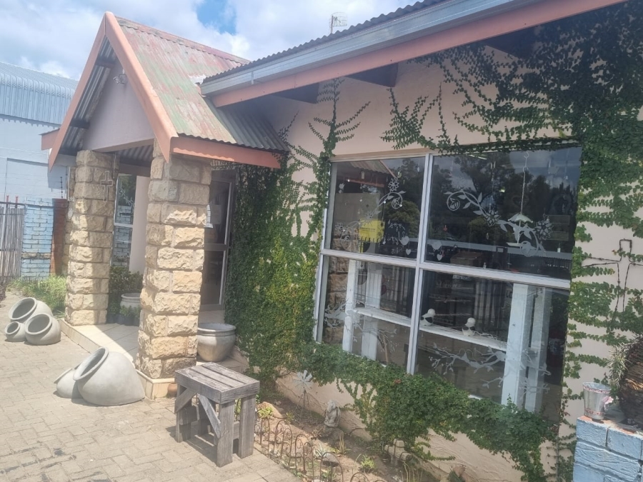  Bedroom Property for Sale in Ladybrand Free State